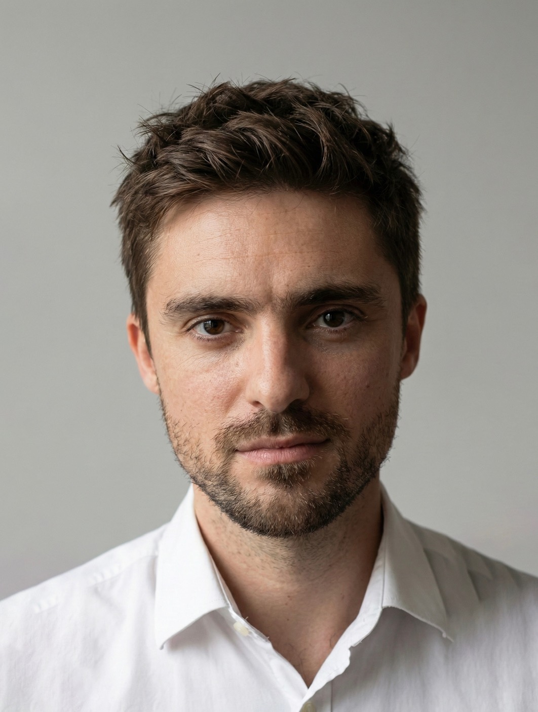 Dr David LOBO